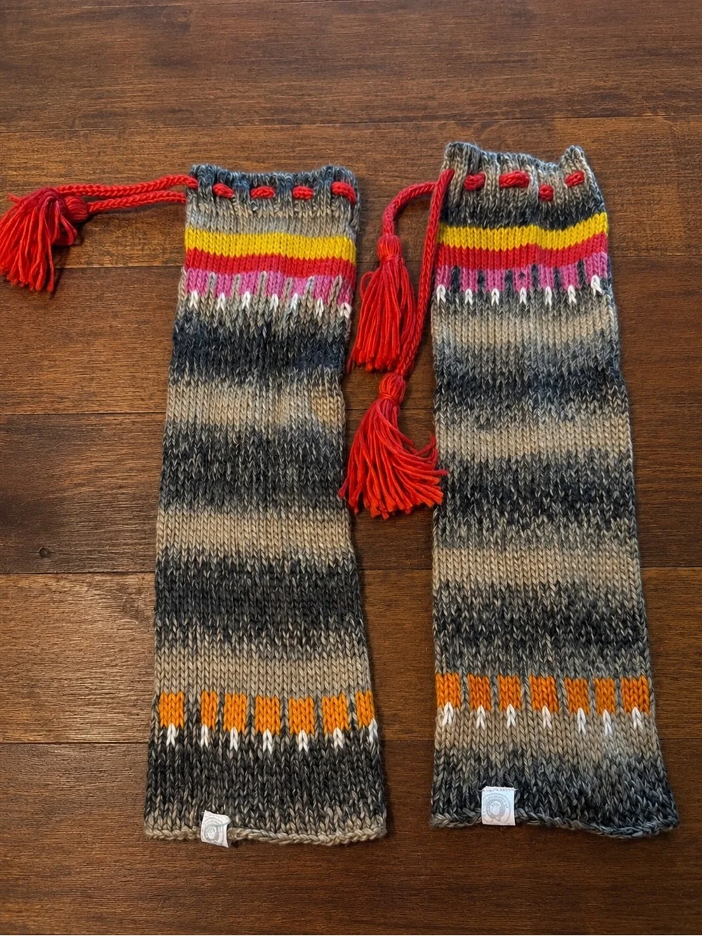 Handmade Knit Fingerless Arm Warmers Boho Tassel Gray Striped NWOT Cozy Winter
